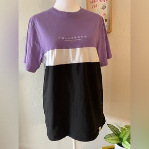 Pull & bear  Men’s Three Tone T-shirt With White Writing At Chest - Sz S